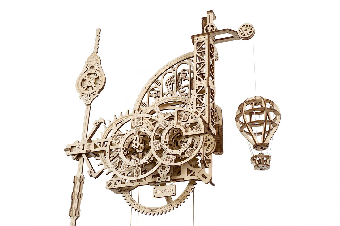 Ugears Wall clock with pendulum (320 pieces)