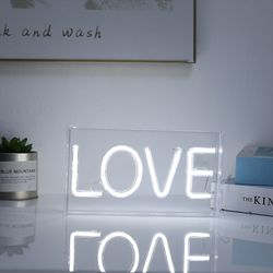 i total LED sign LOVE 23 x 4 x 12.5cm