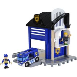 BRIO World police station with emergency vehicle
